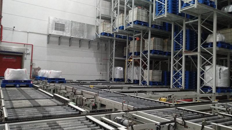 小型电动叉车：揭秘其工作原理与选购要点